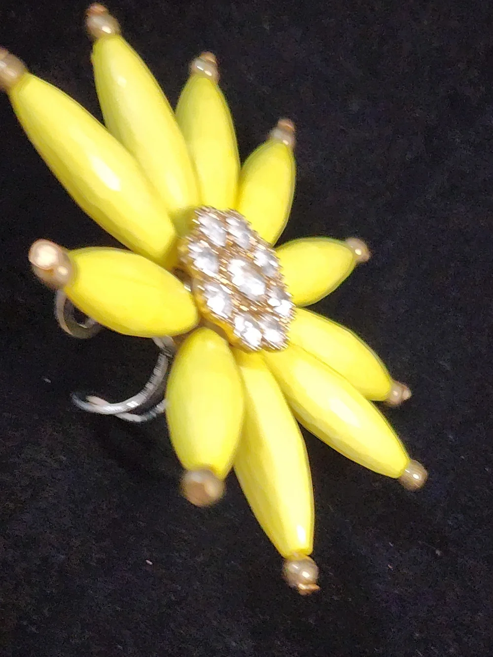 Vintage 1980s Statement Daisy Ring Yellow Enamel Rhinestone Center Oversized